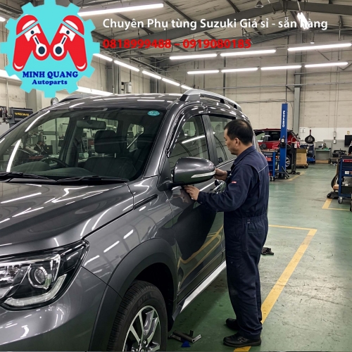 Mặt Gương Chiếu Hậu Phải Suzuki XL7 Nhập Khẩu Indonesia: Thiết Kế, Tính Năng và Đánh Giá
