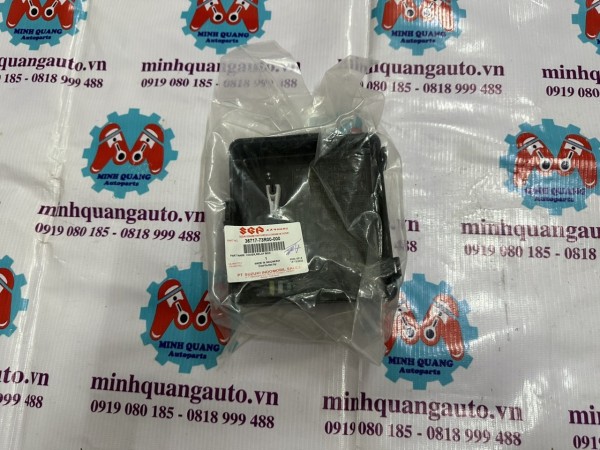 Nắp hộp cầu chì XL7