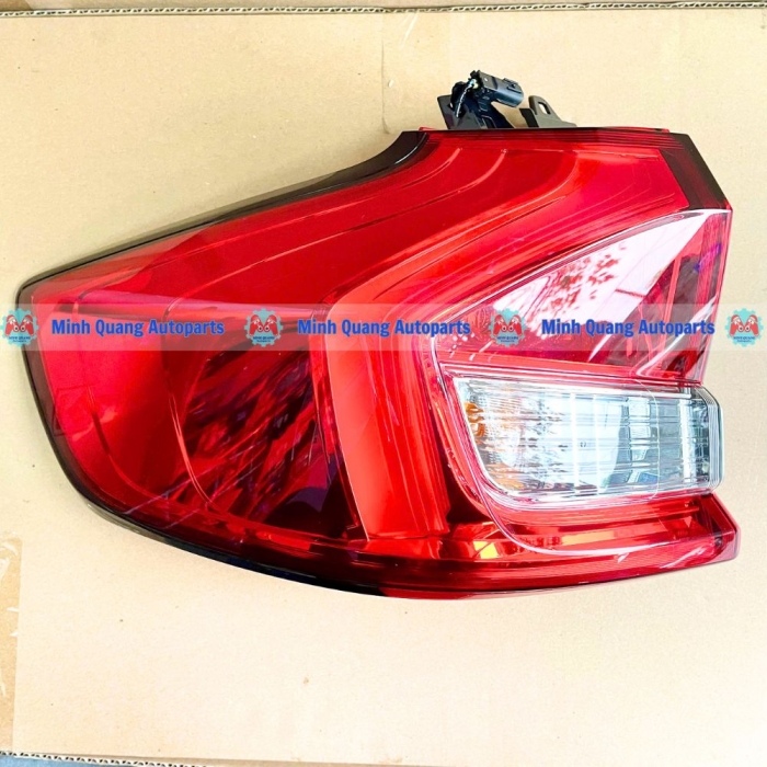 Đèn hậu ngoài Suzuki XL7 2019-2026 - có LED