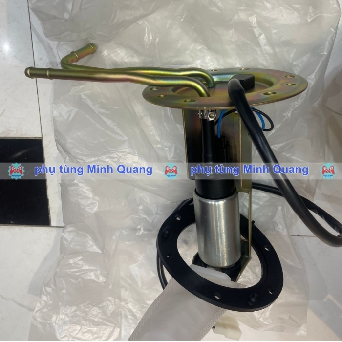 Cụm bơm xăng Suzuki 5 Tạ