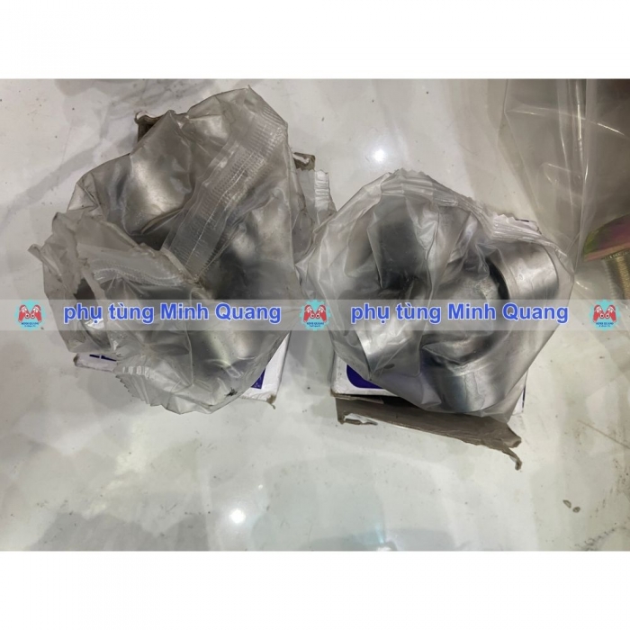 Bi chữ thập Suzuki Carry 5 Tạ