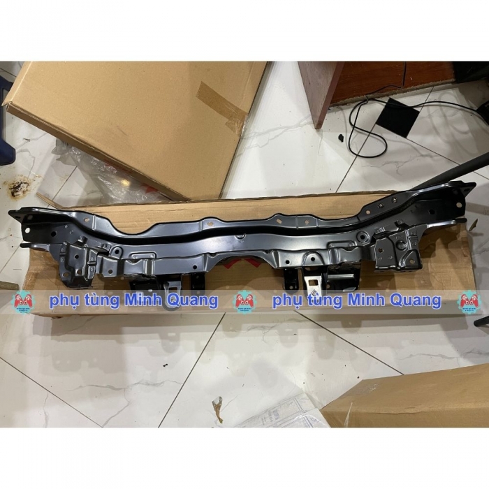 Xương cản trước trên XL7